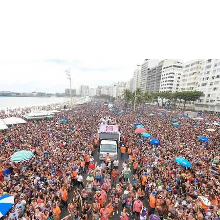 CopaRio no coração da praia de Copacabana-3
